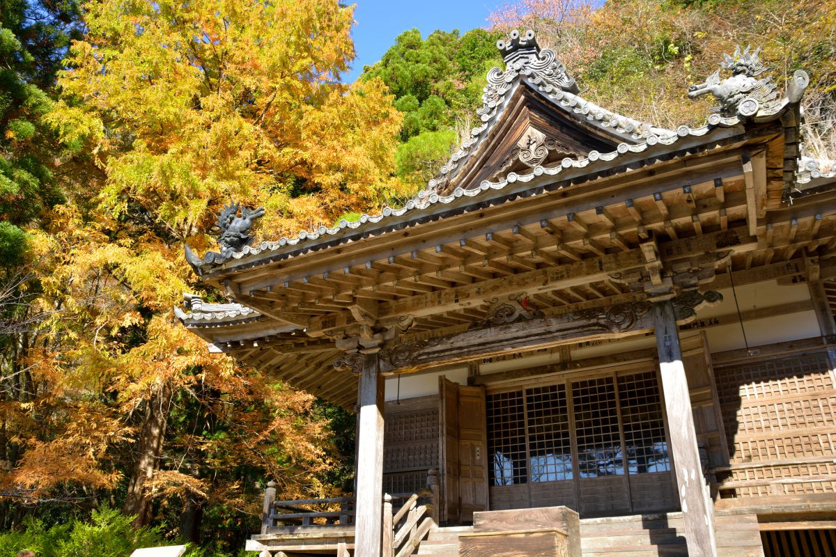 鳳来寺山