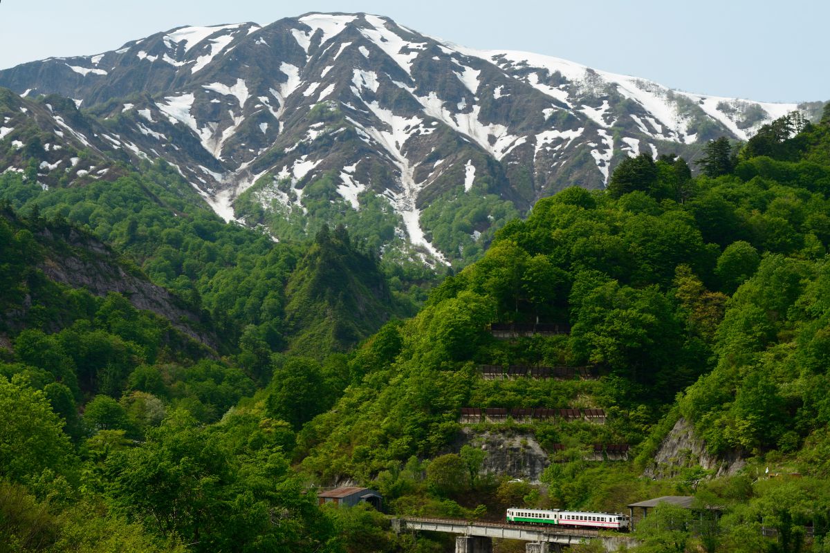 浅草岳（福島県）