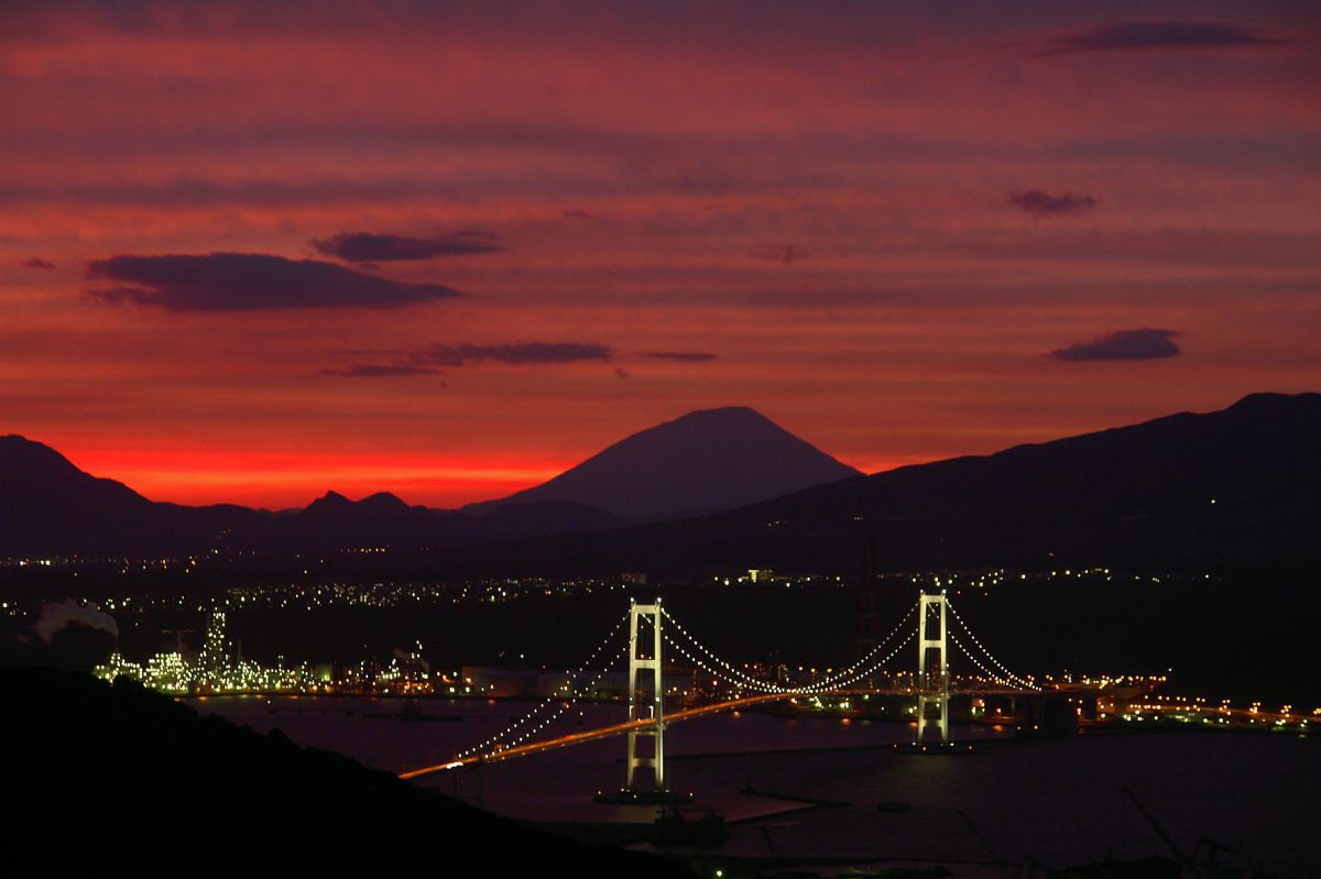 白鳥大橋（北海道）