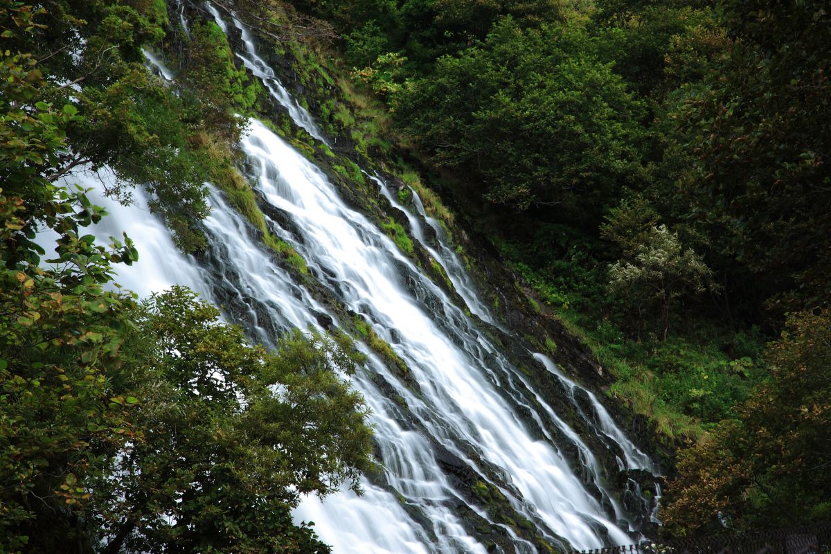 オシンコシンの滝