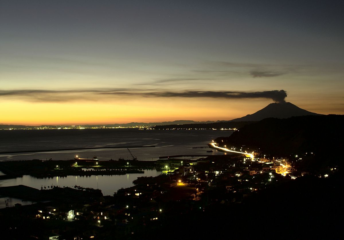 錦江湾（鹿児島県）