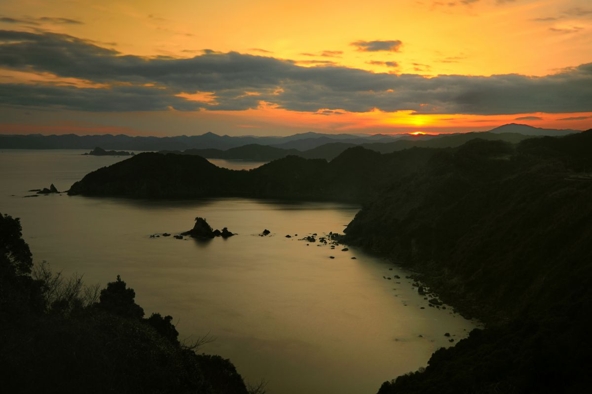 土佐湾（高知県）