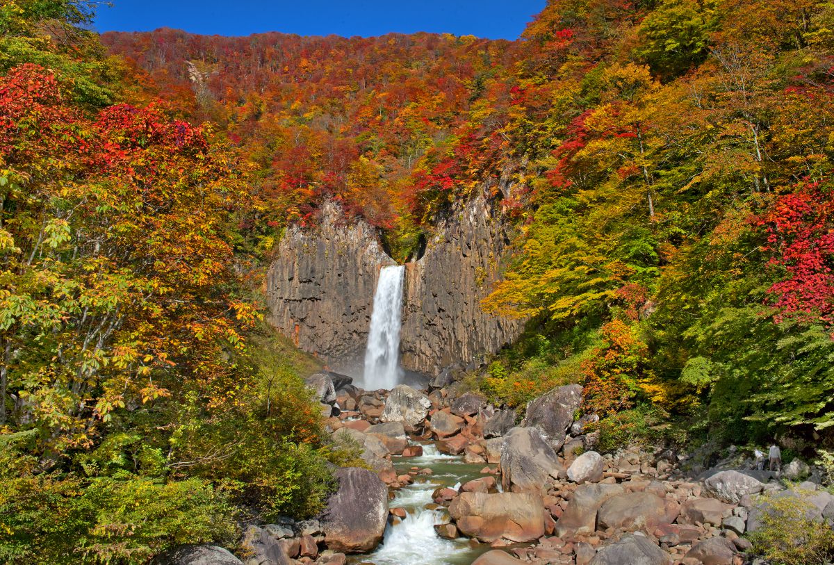 苗名滝（新潟県）