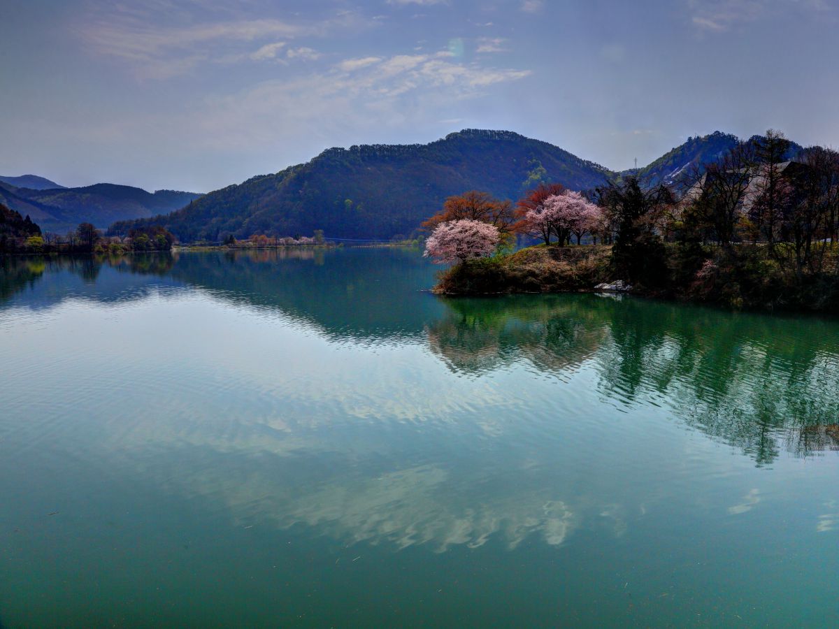 錦秋湖（岩手県）